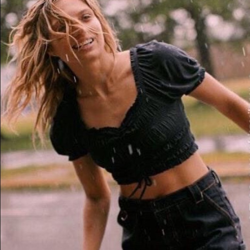 Urban crop top